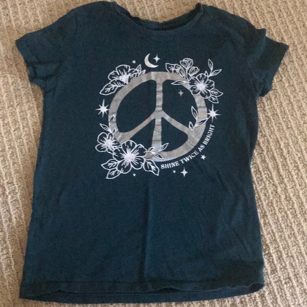 Old Navy shirt sleeve shirt
